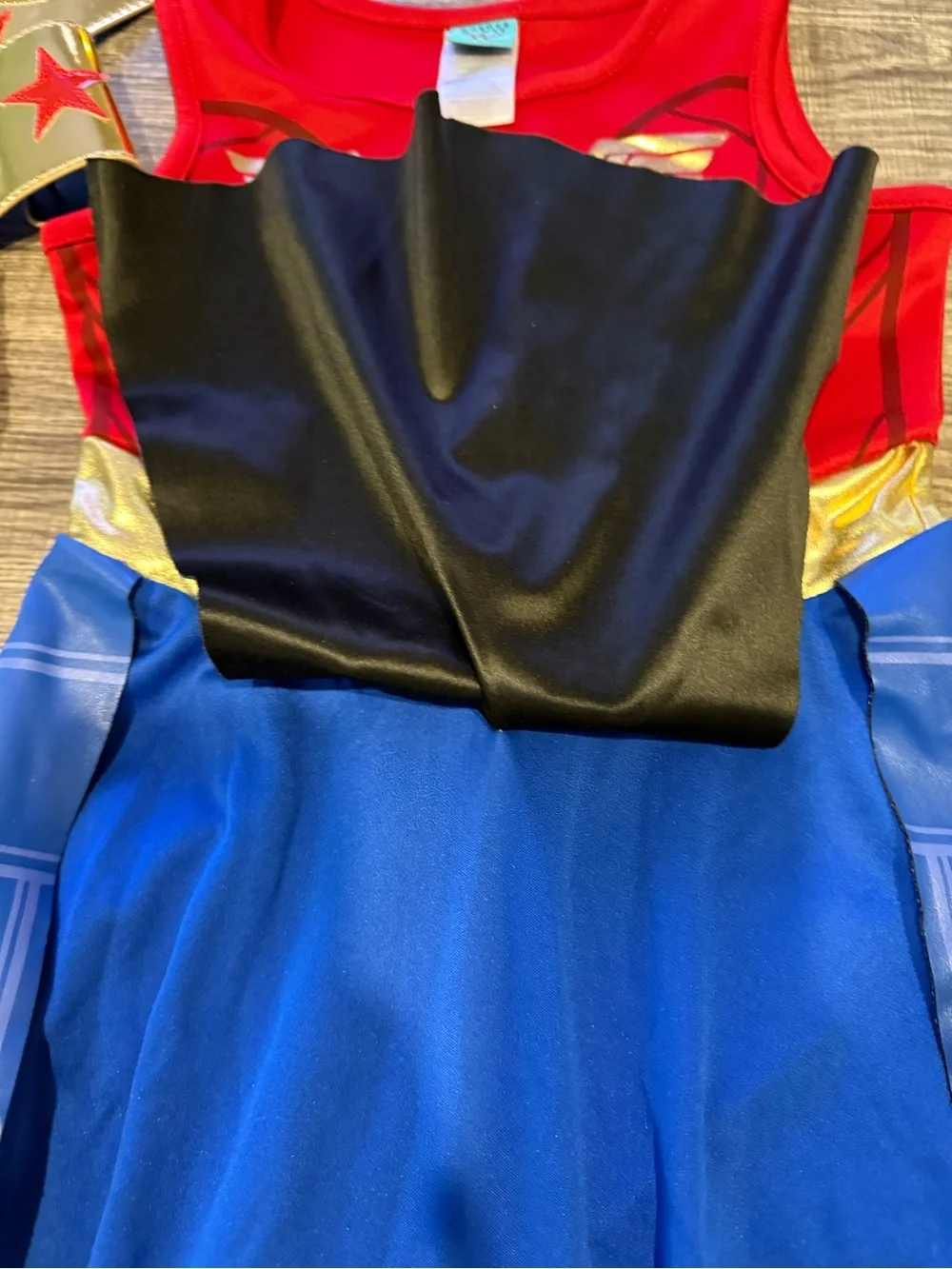 Wonder Woman woman details includes